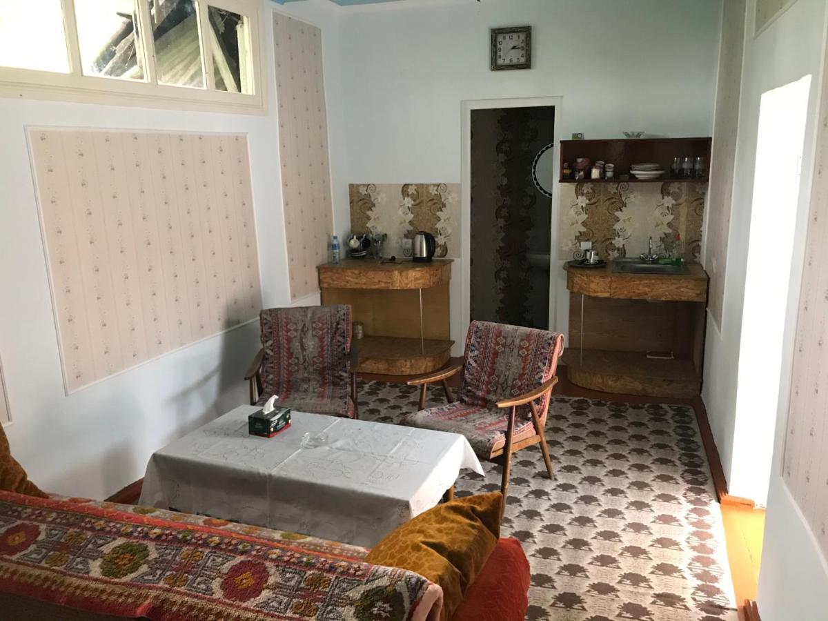Hayq Guest House Горис Экстерьер фото